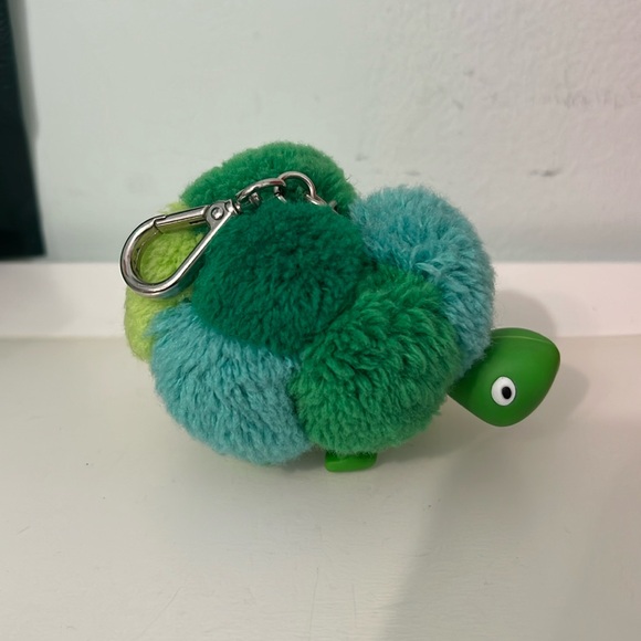 Bath and Body Works turtle pocketbac holder - Picture 1 of 4